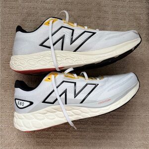 New Balance Fresh Foam 680